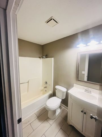 155 Dorothy Ln, Hartsville, TN 37074