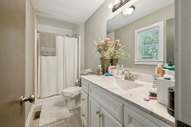 155 Dorothy Ln, Hartsville, TN 37074