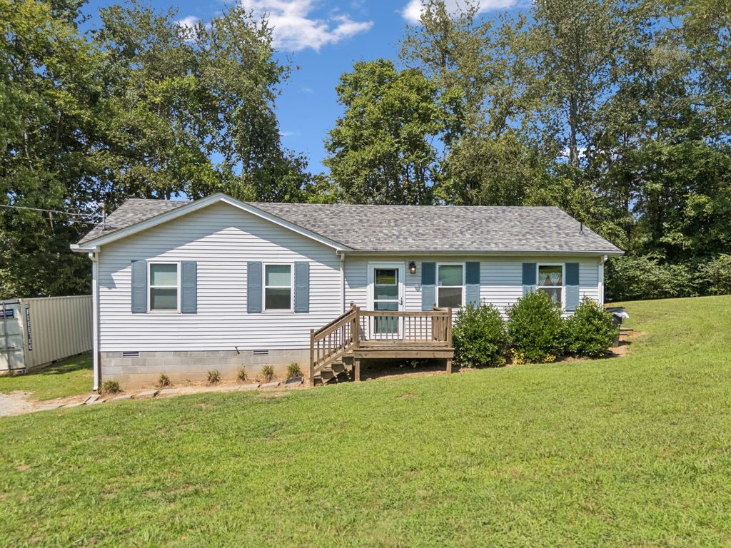 155 Dorothy Ln, Hartsville, TN 37074