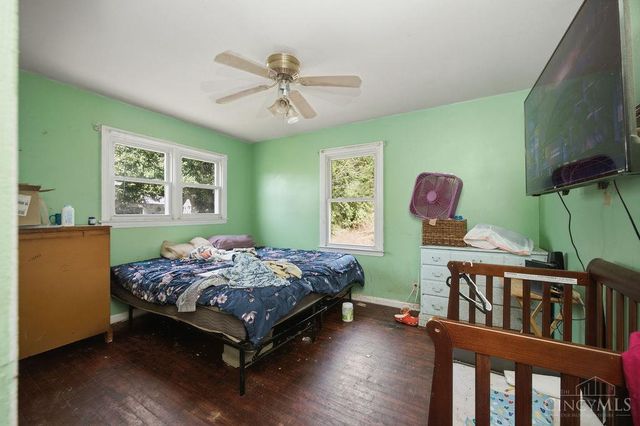 588 Valleyview Drive, Hamilton, OH 45013
