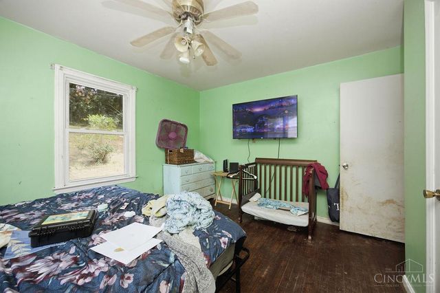 588 Valleyview Drive, Hamilton, OH 45013