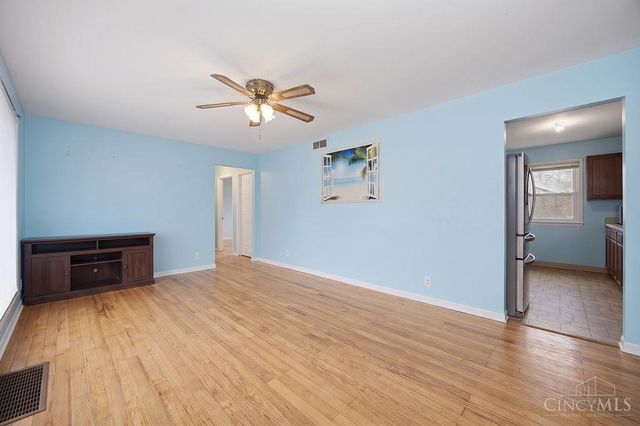 588 Valleyview Drive, Hamilton, OH 45013