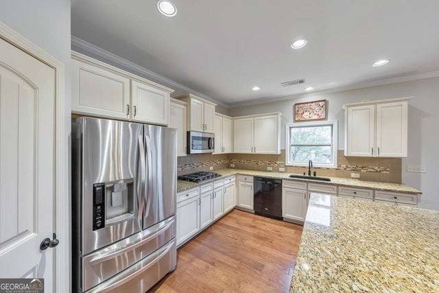 561 Olympic Way, Acworth, GA 30102