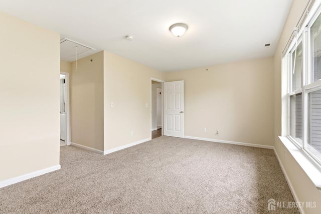 194 Bexley Lane, Piscataway, NJ 08854