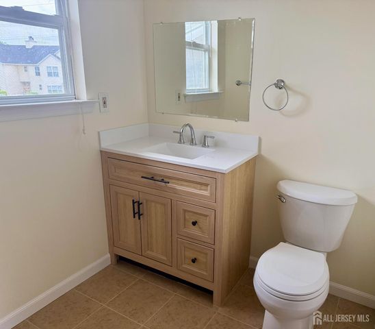 194 Bexley Lane, Piscataway, NJ 08854