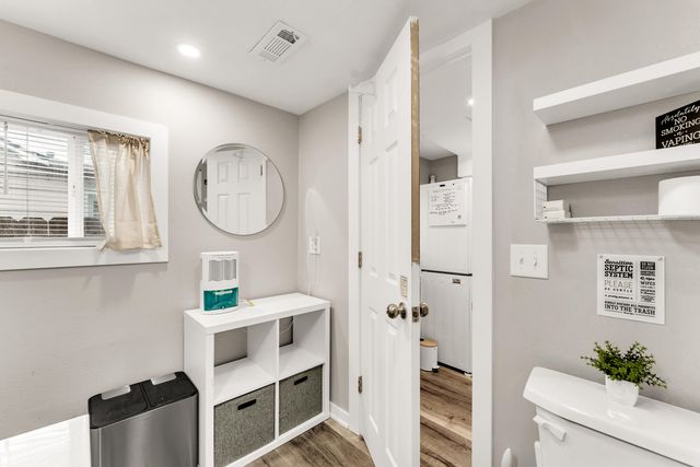 1406 E Nora Street, Springfield, MO 65803