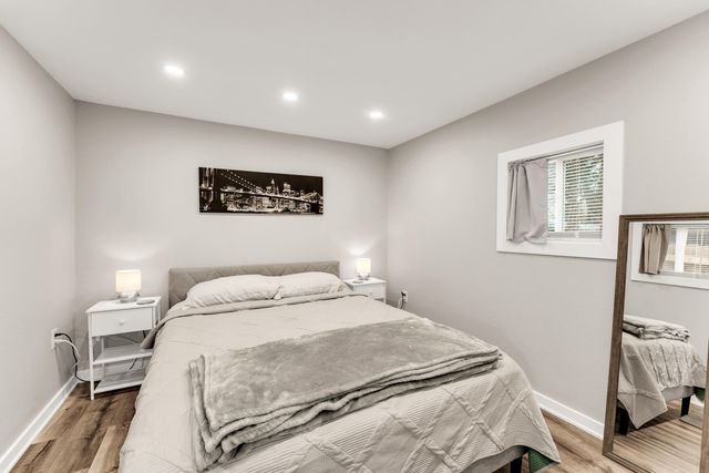 1406 E Nora Street, Springfield, MO 65803