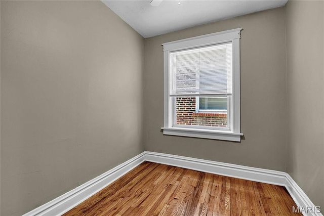 5027 Chippewa Street, St Louis, MO 63109