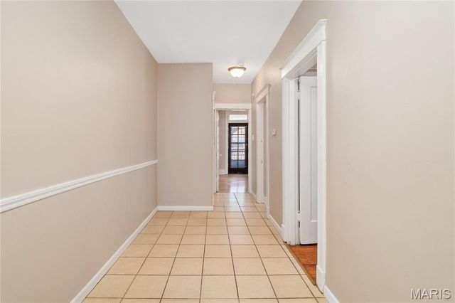5027 Chippewa Street, St Louis, MO 63109