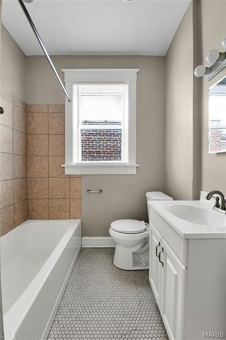 5027 Chippewa Street, St Louis, MO 63109