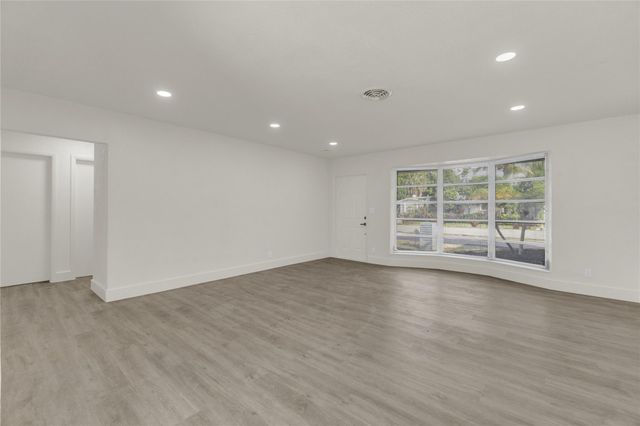 2341 NW 47th Ave, Lauderhill, FL 33313