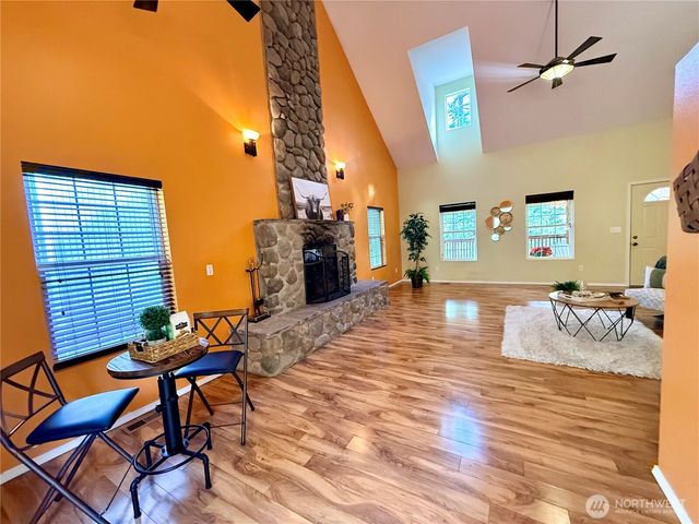 17838 Pondside Court SE, Yelm, WA 98597