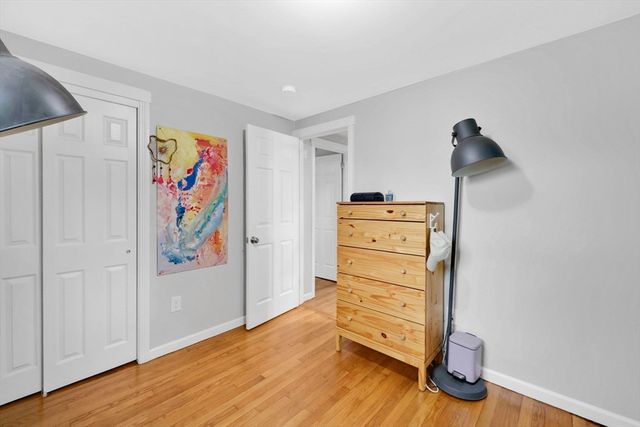 152 Shady Brook Ln, Springfield, MA 01118