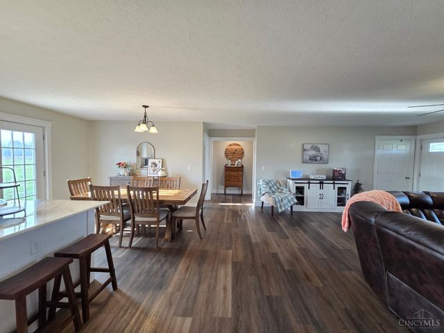 2256 Gibson Road, Martinsville, OH 45146