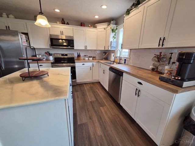 2256 Gibson Road, Martinsville, OH 45146