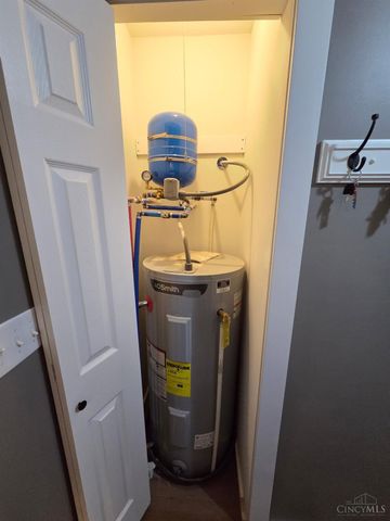 2256 Gibson Road, Martinsville, OH 45146