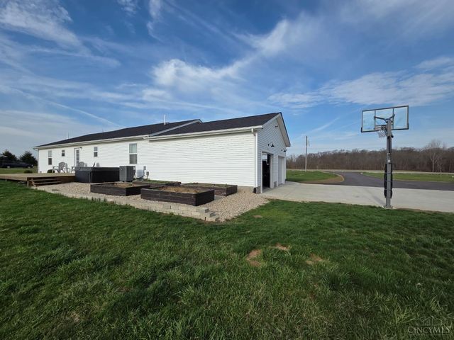 2256 Gibson Road, Martinsville, OH 45146