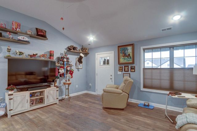 4002 Hollyhock Lane, Richmond, KY 40475