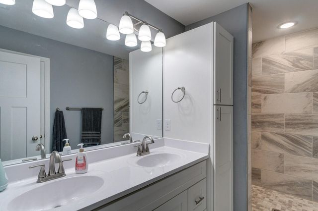 4002 Hollyhock Lane, Richmond, KY 40475