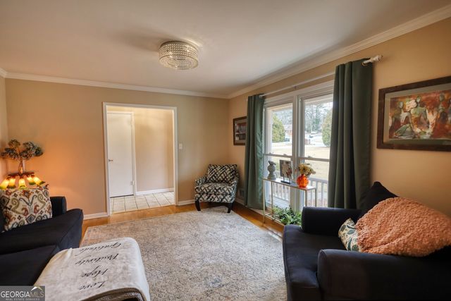 483 Villa Drive SW, Lilburn, GA 30047