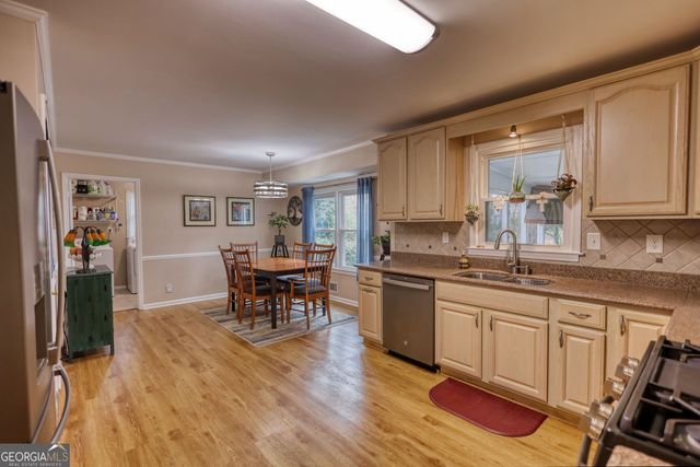 483 Villa Drive SW, Lilburn, GA 30047