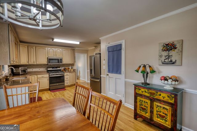 483 Villa Drive SW, Lilburn, GA 30047