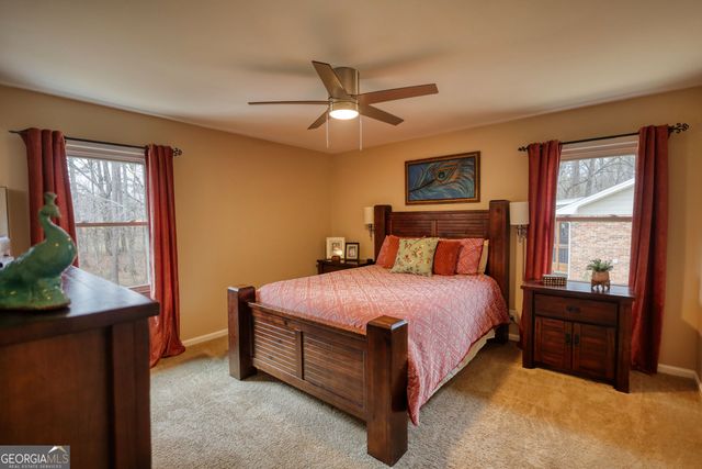 483 Villa Drive SW, Lilburn, GA 30047