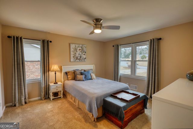 483 Villa Drive SW, Lilburn, GA 30047