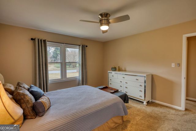 483 Villa Drive SW, Lilburn, GA 30047