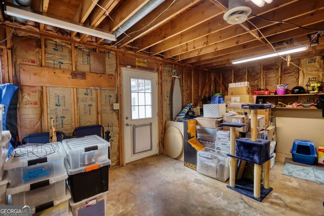 483 Villa Drive SW, Lilburn, GA 30047