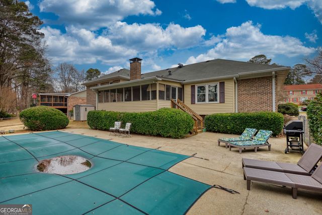 483 Villa Drive SW, Lilburn, GA 30047