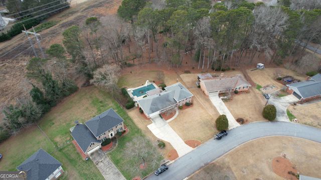 483 Villa Drive SW, Lilburn, GA 30047