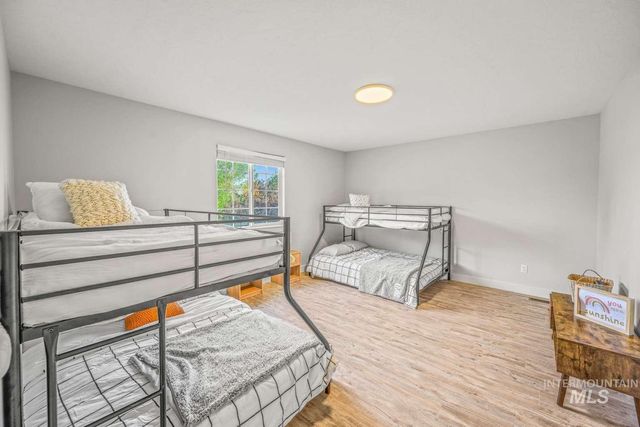 1591 Vinifera, Kuna, ID 83634