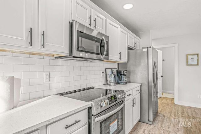 1591 Vinifera, Kuna, ID 83634