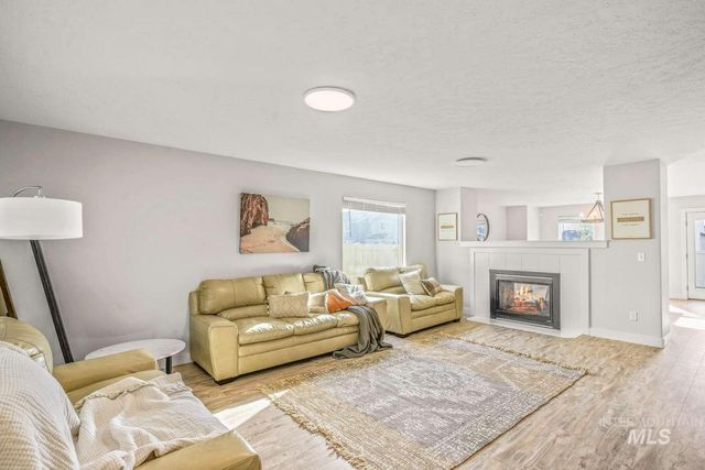 1591 Vinifera, Kuna, ID 83634