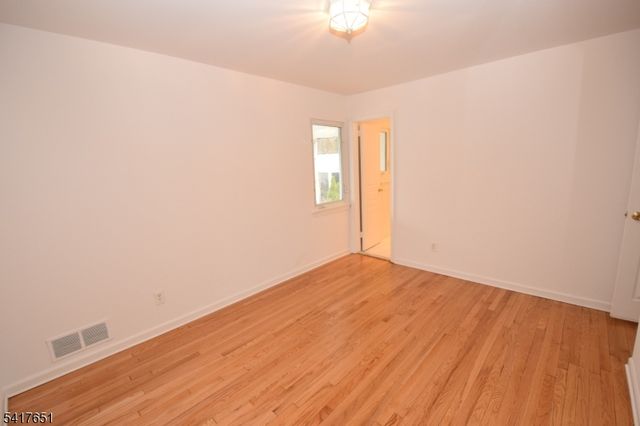 27 Grant Ave, New Providence Boro, NJ 07974