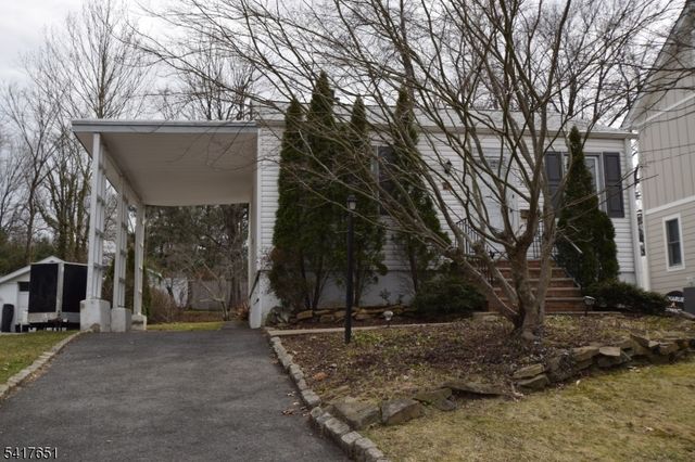 27 Grant Ave, New Providence Boro, NJ 07974