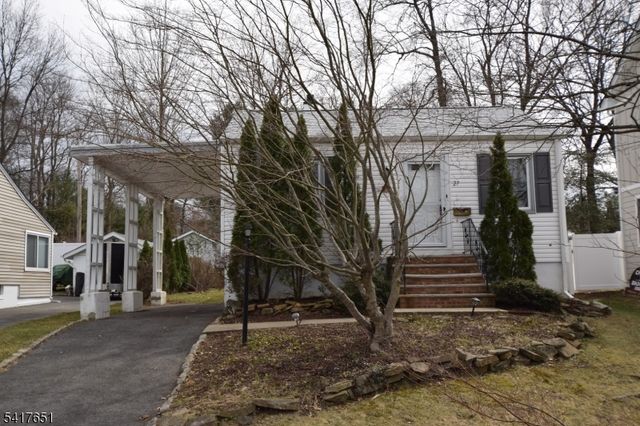 27 Grant Ave, New Providence Boro, NJ 07974