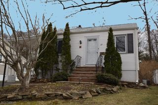 27 Grant Ave, New Providence Boro, NJ 07974