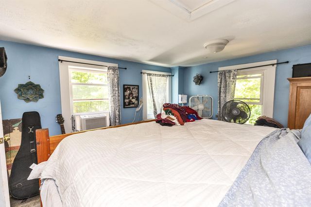 10 Kennedy Street, Wilton, NH 03086