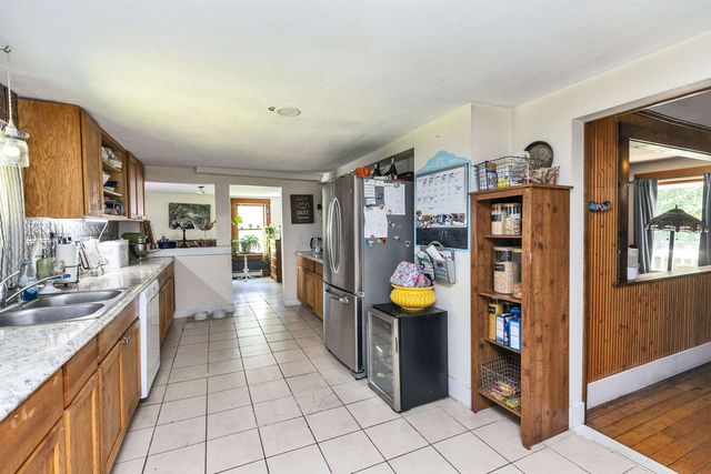 10 Kennedy Street, Wilton, NH 03086