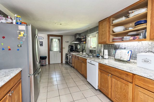 10 Kennedy Street, Wilton, NH 03086