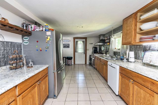 10 Kennedy Street, Wilton, NH 03086