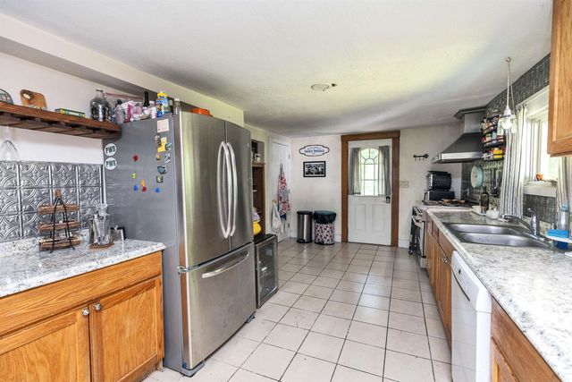 10 Kennedy Street, Wilton, NH 03086