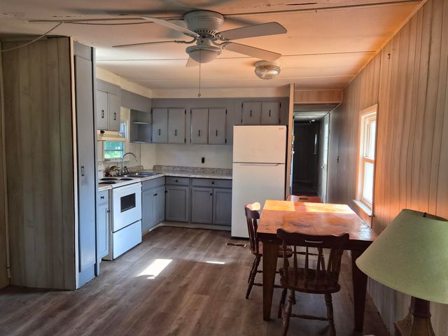 21 Quinn Street, Tilton, NH 03276