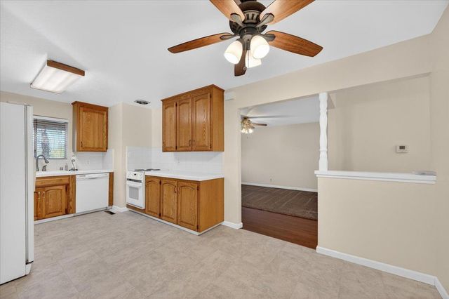 1335 Cindy Avenue, Clovis, CA 93612