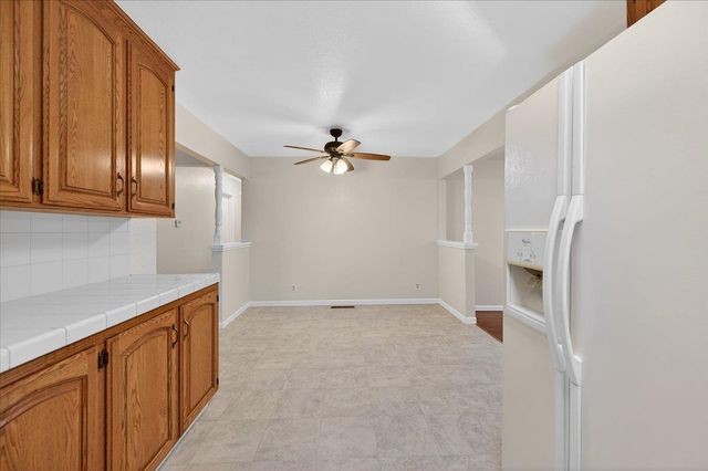 1335 Cindy Avenue, Clovis, CA 93612