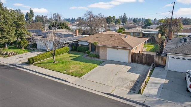 1335 Cindy Avenue, Clovis, CA 93612