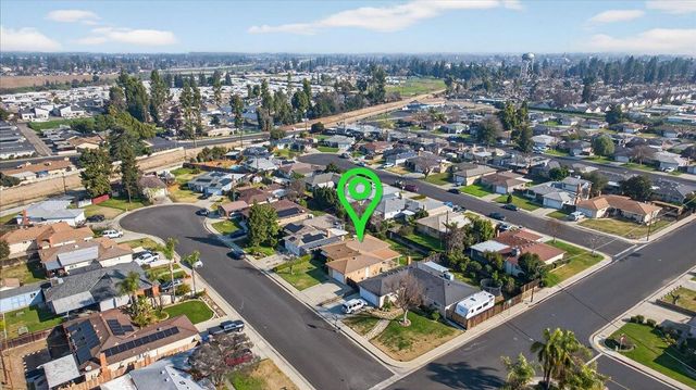 1335 Cindy Avenue, Clovis, CA 93612