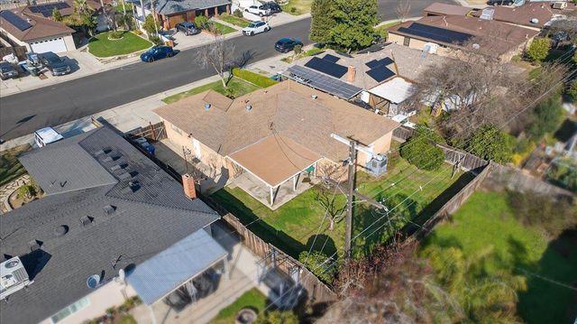 1335 Cindy Avenue, Clovis, CA 93612